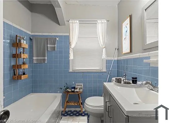 4268 Cortland St #2 — Photo 10