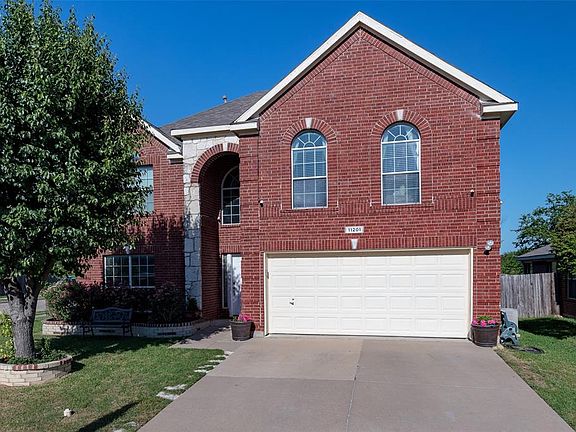 2nd image of 11201 Pleasant Wood Ln
