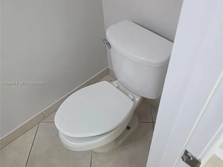 4730 Lago Vista Dr — Photo 7