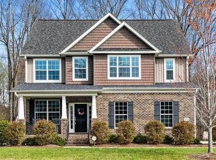 5528 Autumn Harvest Dr, Kernersville, NC 27284