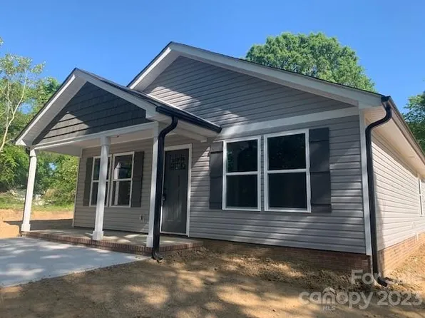61 Lake Dr NW, Concord, NC 28027