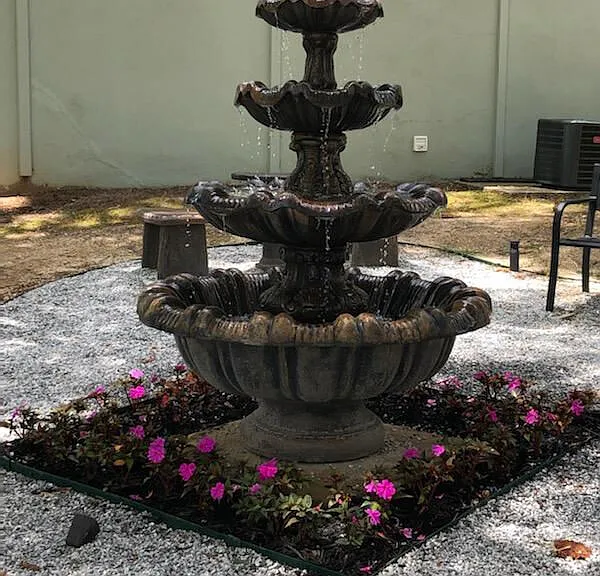 Woodlea Oaks — Photo 3