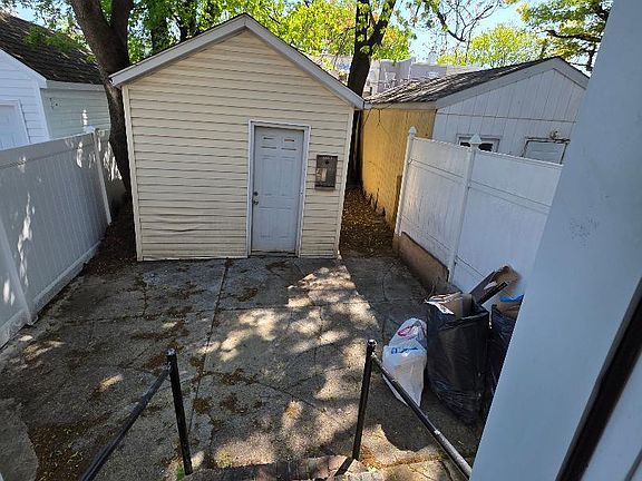 5th image of 9245 76th Street