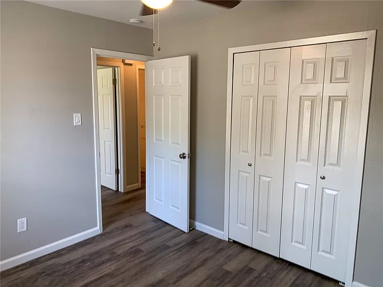 11640 Parkfield Dr — Photo 13