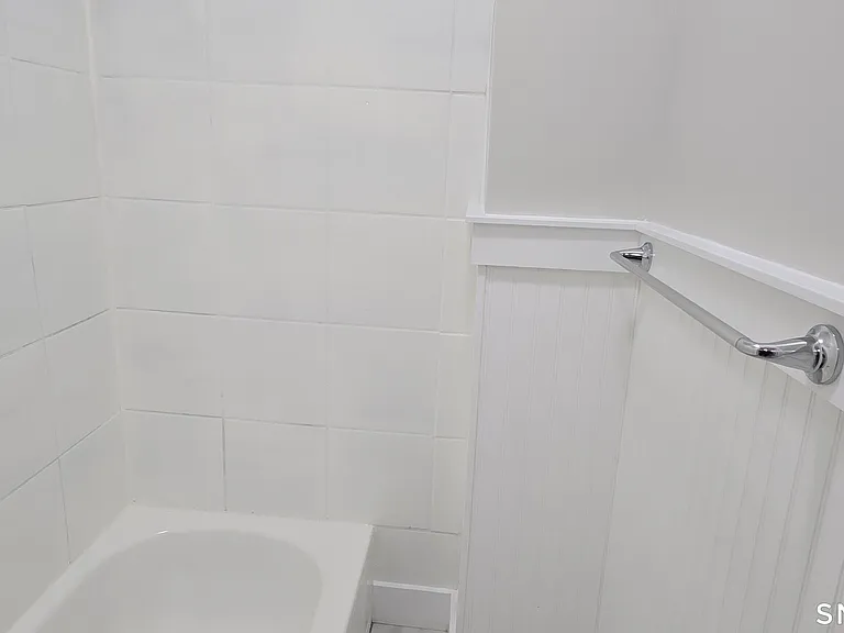 1514 Pembroke St #1L — Photo 25