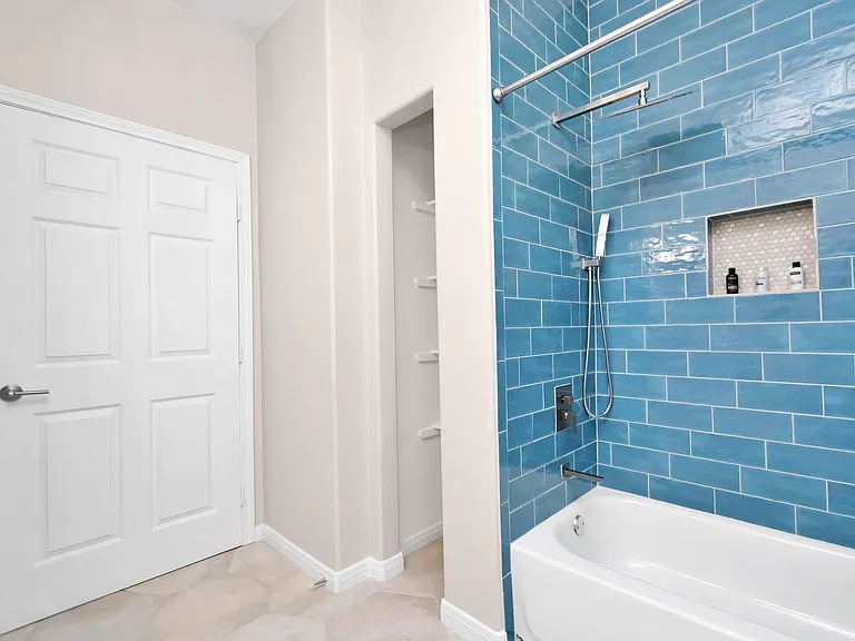 5322 Avenue K — Photo 31