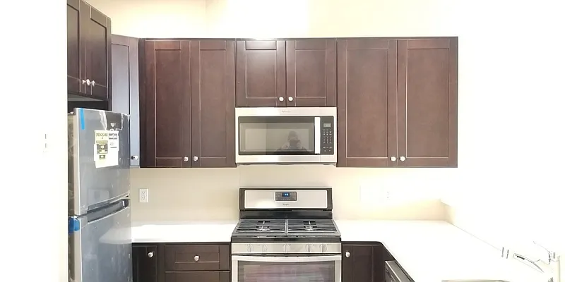 Rented by City Express Realty & Management Corp | media 20