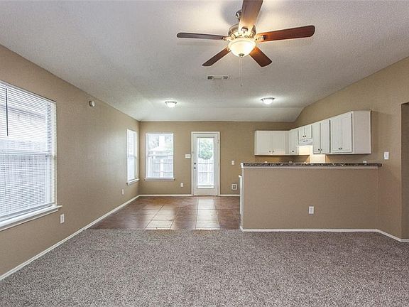 4th image of 10351 Blackjack Oaks Dr