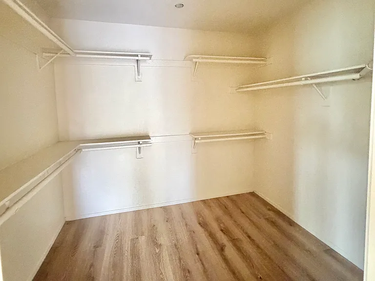 5152 Dunbar Dr #D — Photo 13