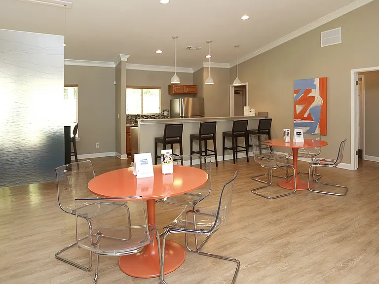 555 Eagles Crest Village Ln — Photo 20