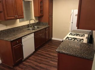 17568 Cameron Ln APT 8, Huntington Beach, CA 92647