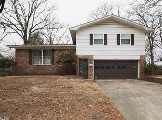 5801 Greenhurst Dr, N Little Rock, AR 72116
