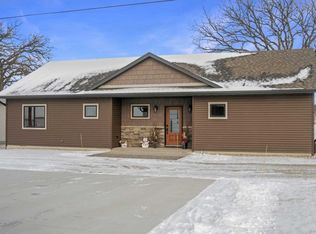 75 S Beaver Lake Rd, New Richland, MN 56072
