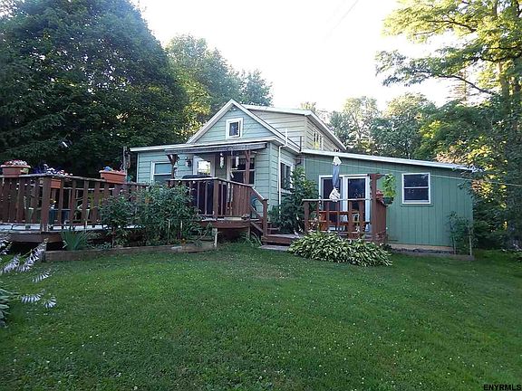 5th image of 161 Mohawk Dr