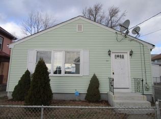 131 Sterry St, Pawtucket, RI 02860