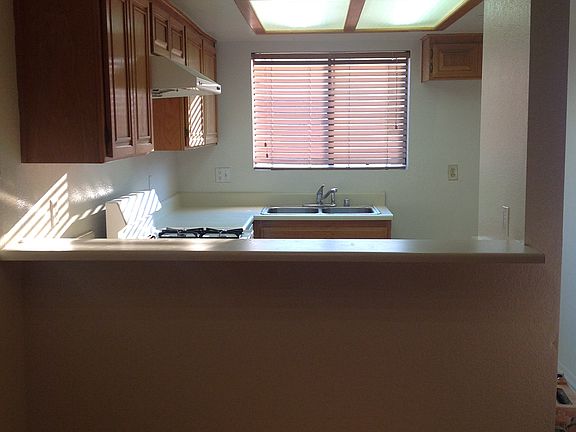4th image of 1313 E Wilson Ave APT 2