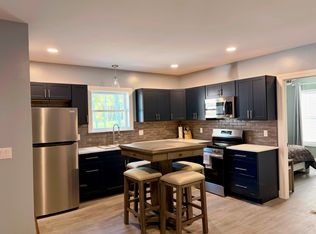 90 Dogtown Rd, Palmyra, ME 04965