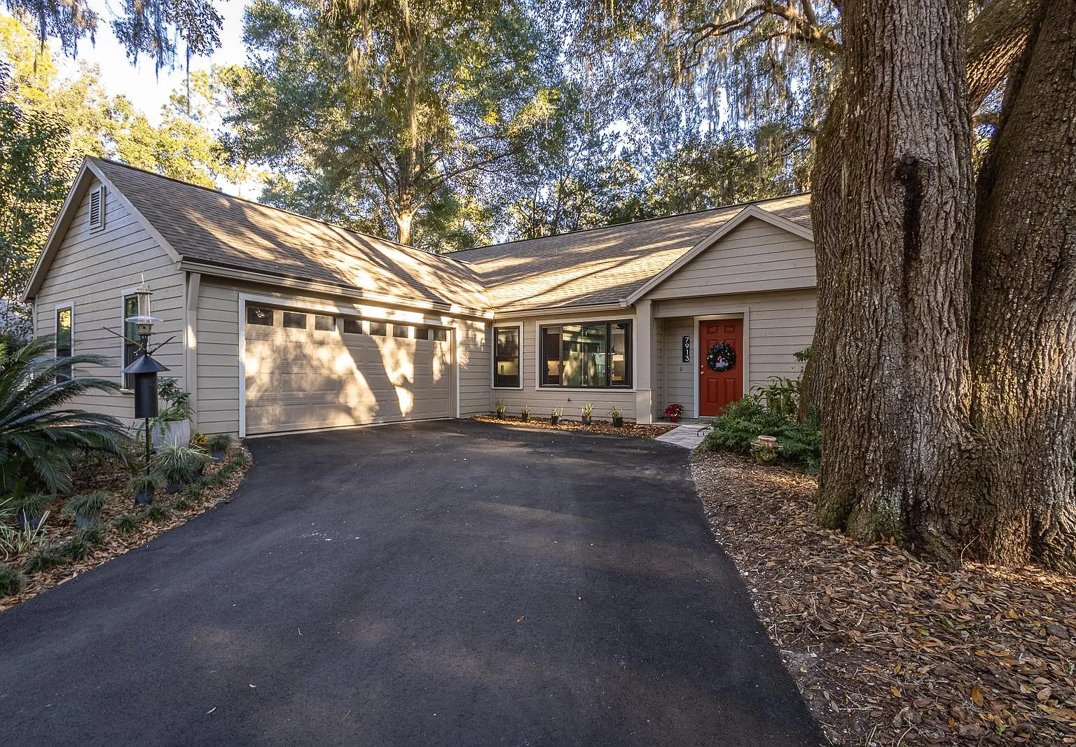 4 bed, 1756 sqft, $2,795 — Photo 4