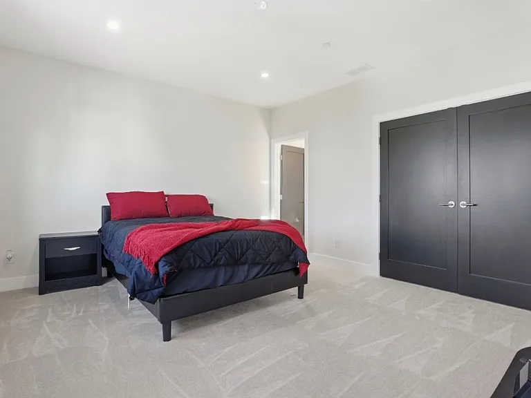 6931 River Dr — Photo 19