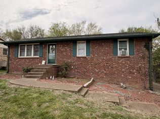 208 Evergreen Cir, Hendersonville, TN 37075