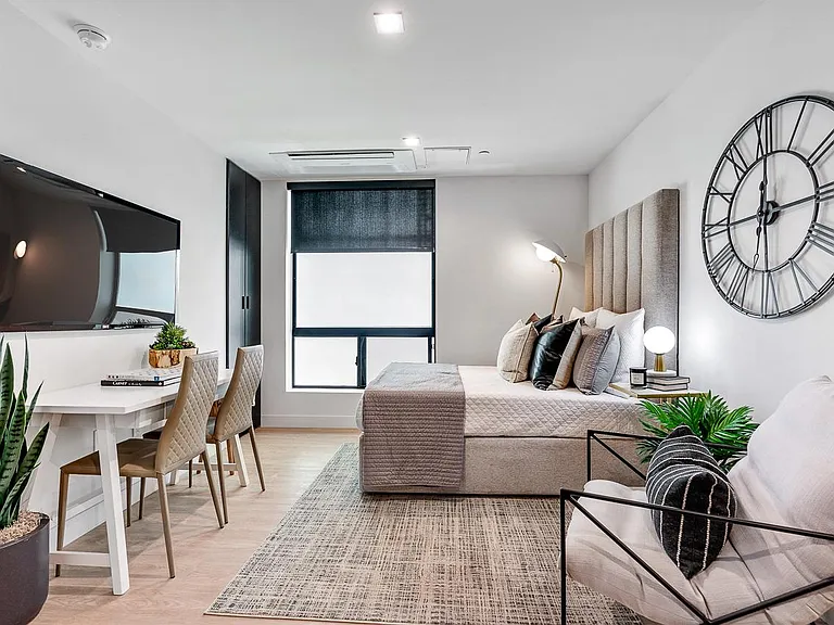 Venue Residences — Photo 42
