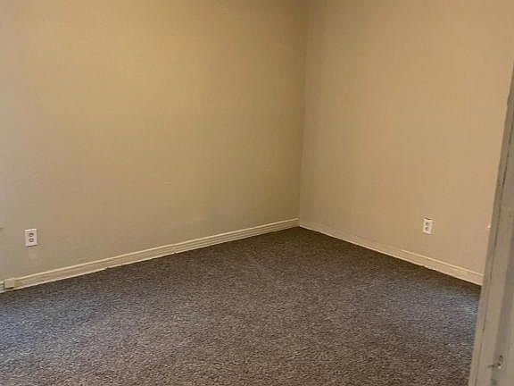 3rd image of 6620 Hollis Ave
