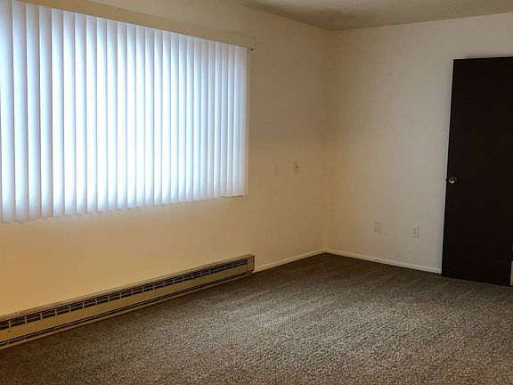 5th image of 3106 Palm Ct #8