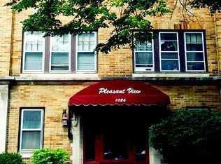 1026 E Pleasant St, Milwaukee, WI 53202