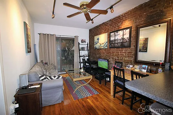 Rented by City Connections Realty | media 1