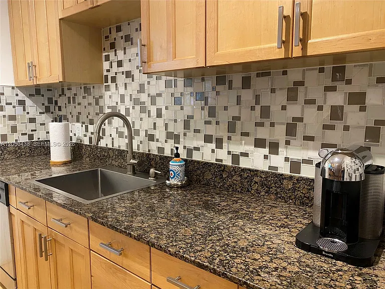 1242 Alton Rd #205 — Photo 10