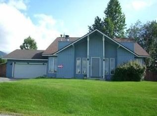 18904 N Chichagof Loop, Eagle River, AK 99577