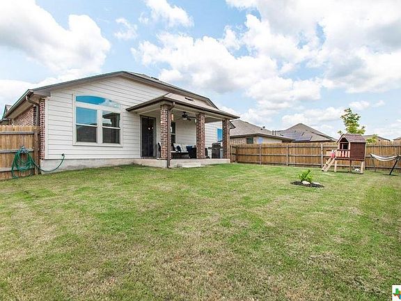 5th image of 1309 Blue Leaf Dr