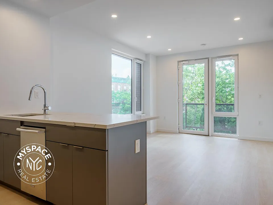 1499 Bedford Ave #4A