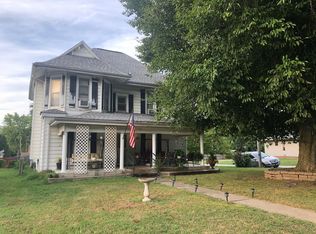 1101 W Thoman St, Springfield, MO 65803