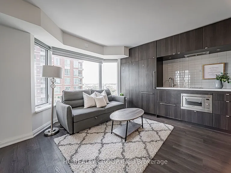 155 Yorkville Ave #2014 — Photo 4