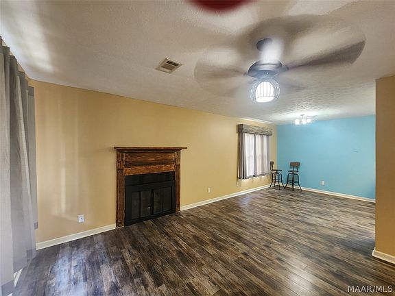 3rd image of 900 Lower Kingston Rd