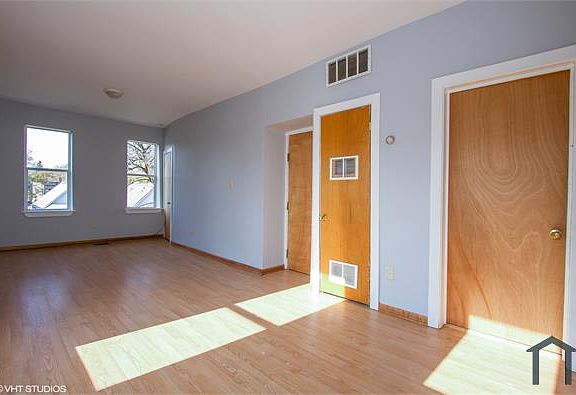 4th image of 7533 S Dorchester Ave #2