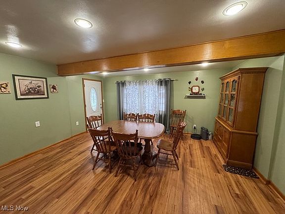 2nd image of 1415 Den Jean Dr NE