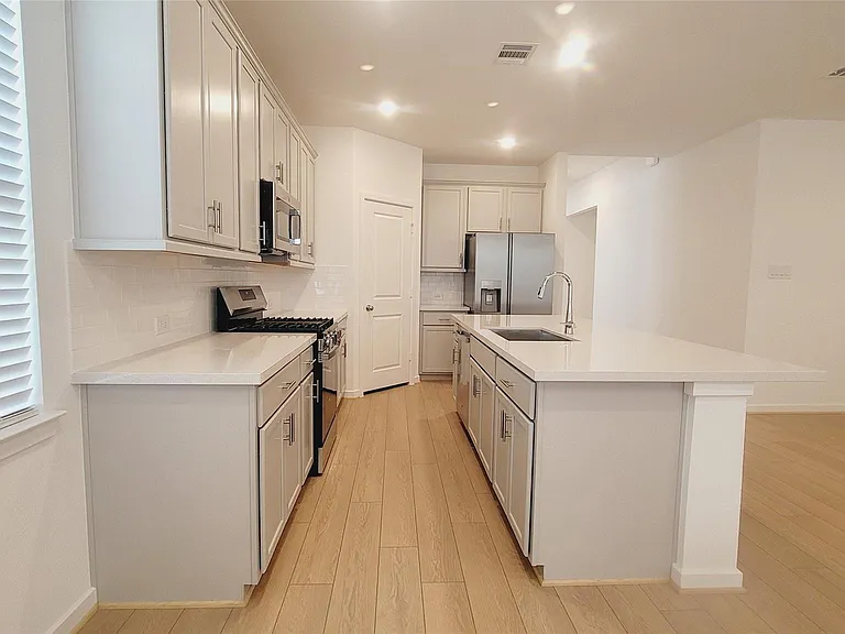 21523 Banpo Bend Dr — Photo 18