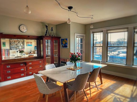 5th image of 4600 N Dover St #4601-3