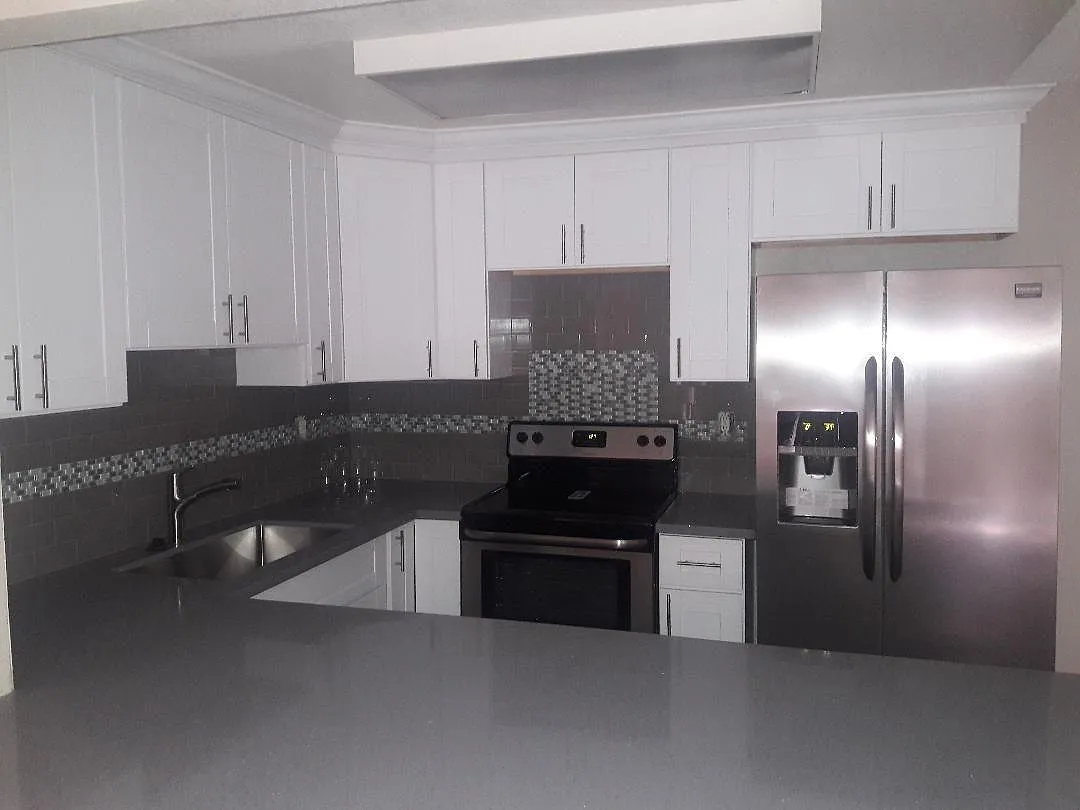 3 bed, 1300 sqft, $3,495 — Photo 3