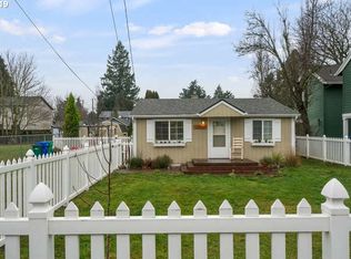 209 NE 192nd Ave, Portland, OR 97230