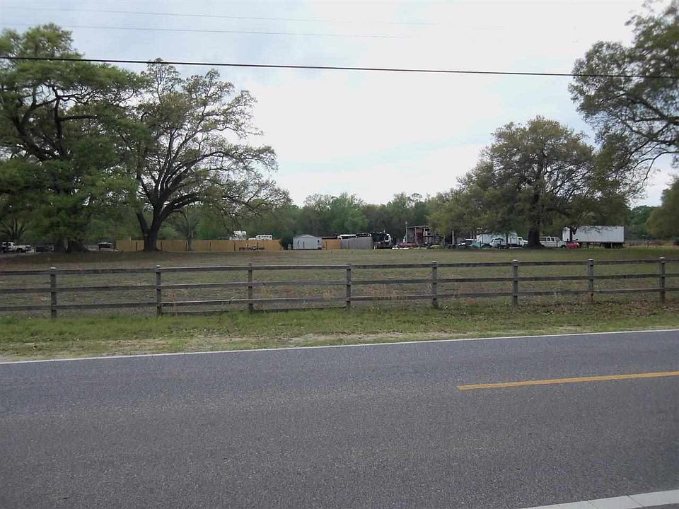 1st image of 8900 Untreiner Ave