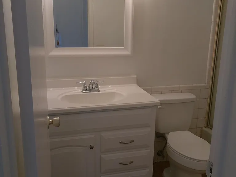 5161 NE 18th Ave #13 — Photo 4
