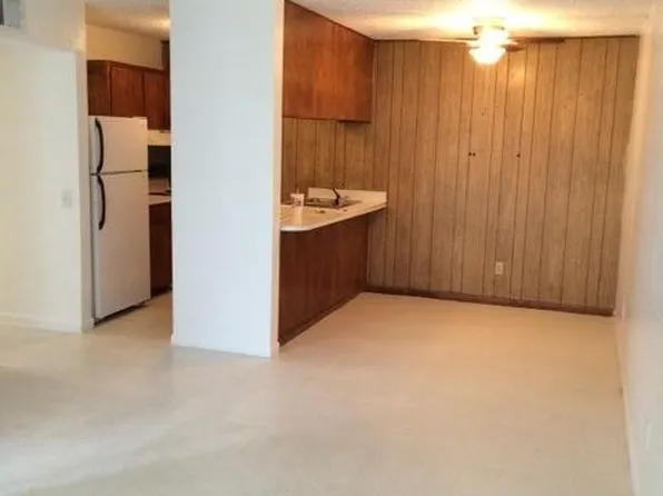 912 7th St APT 1, Marble Falls, TX 78654