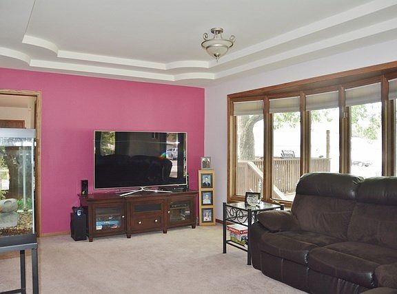3rd image of 6906 W 96th Pl