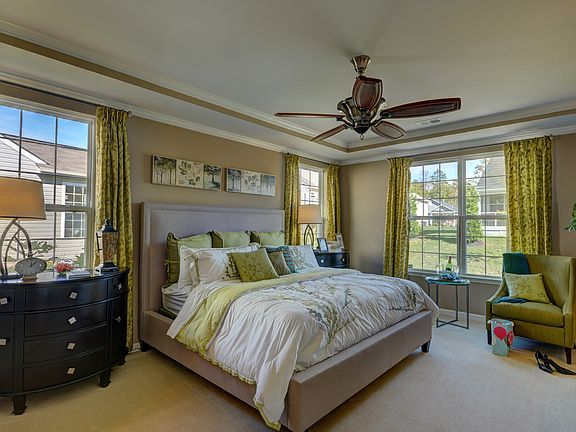 Luxurious owner's suite