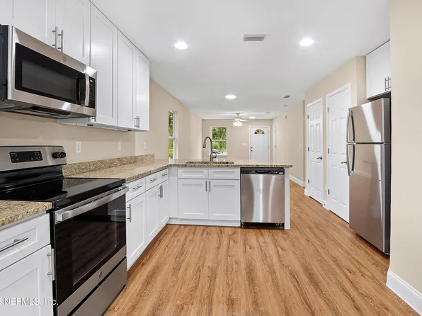 1669 8TH Street W, Jacksonville, FL 32209