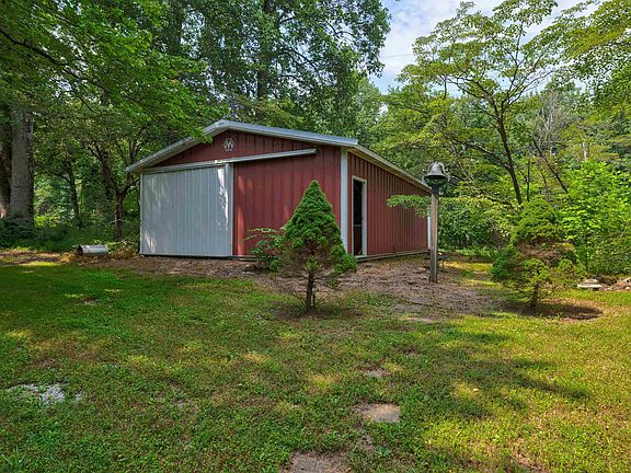 5th image of 2252 E State Road 70