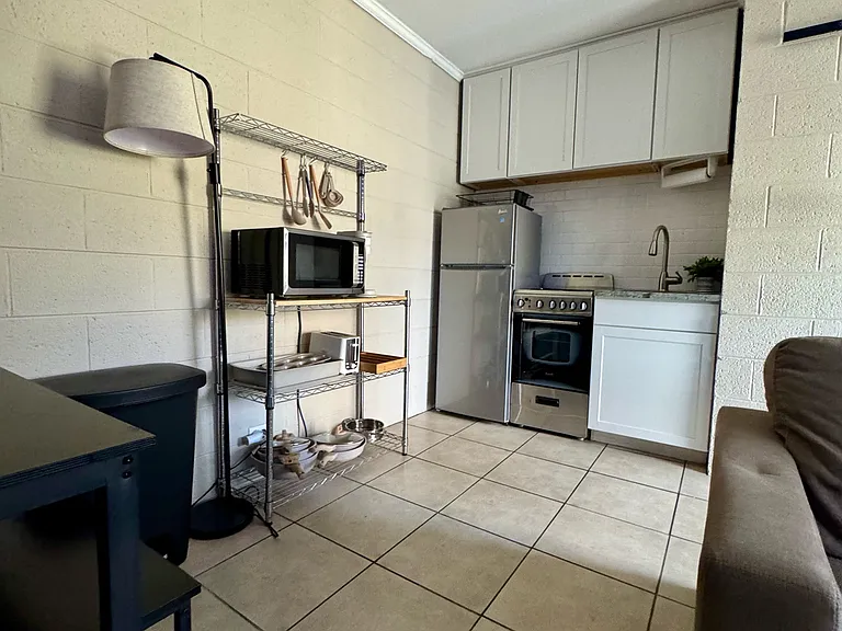402 S Holly St #J — Photo 16